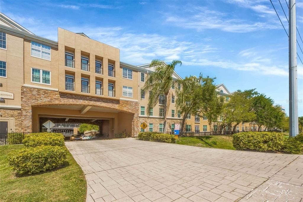4221 W SPRUCE STREET UNIT 2217 TAMPA, FL 33607