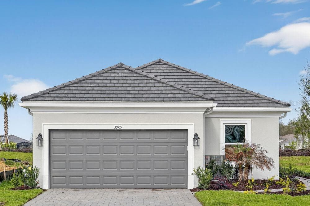 3909 FRACCARETA WAY WESLEY CHAPEL, FL 33543