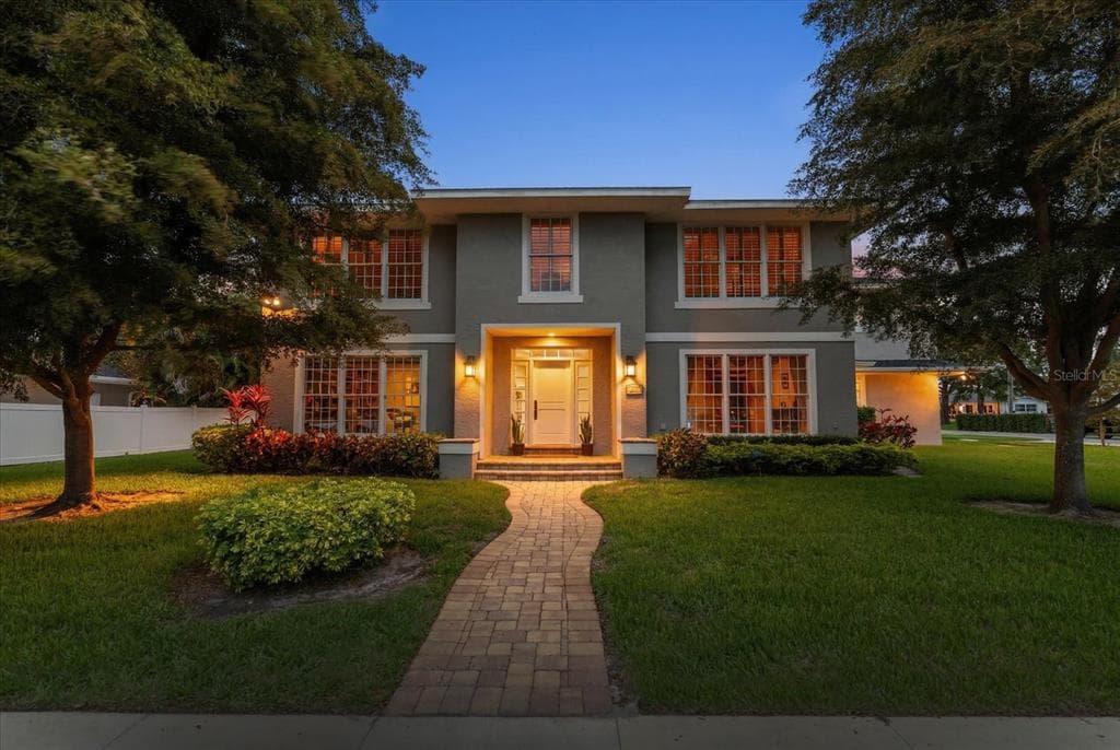 1205 PALM VIEW AVENUE BELLEAIR, FL 33756