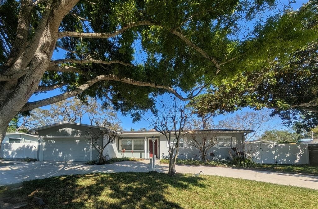 5041 MYRTLE LANE MADEIRA BEACH, FL 33708
