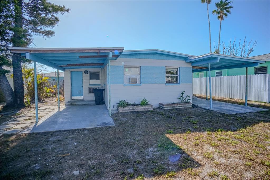 191 148TH AVENUE E MADEIRA BEACH, FL 33708