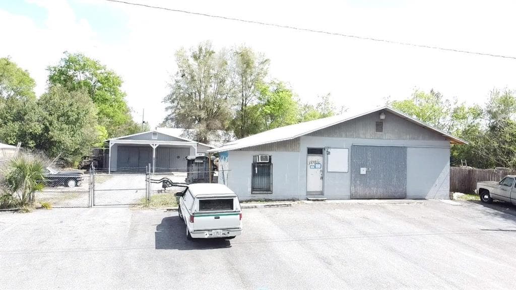 18573 NW 246TH STREET HIGH SPRINGS, FL 32643