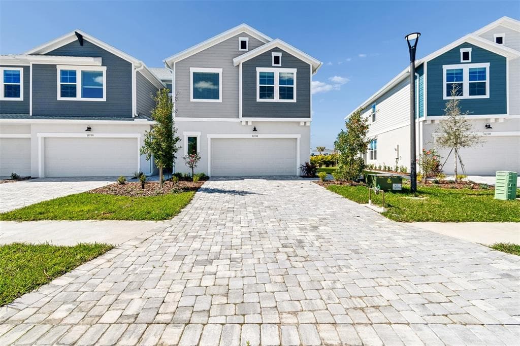 11734 FULL MOON LOOP PARRISH, FL 34219