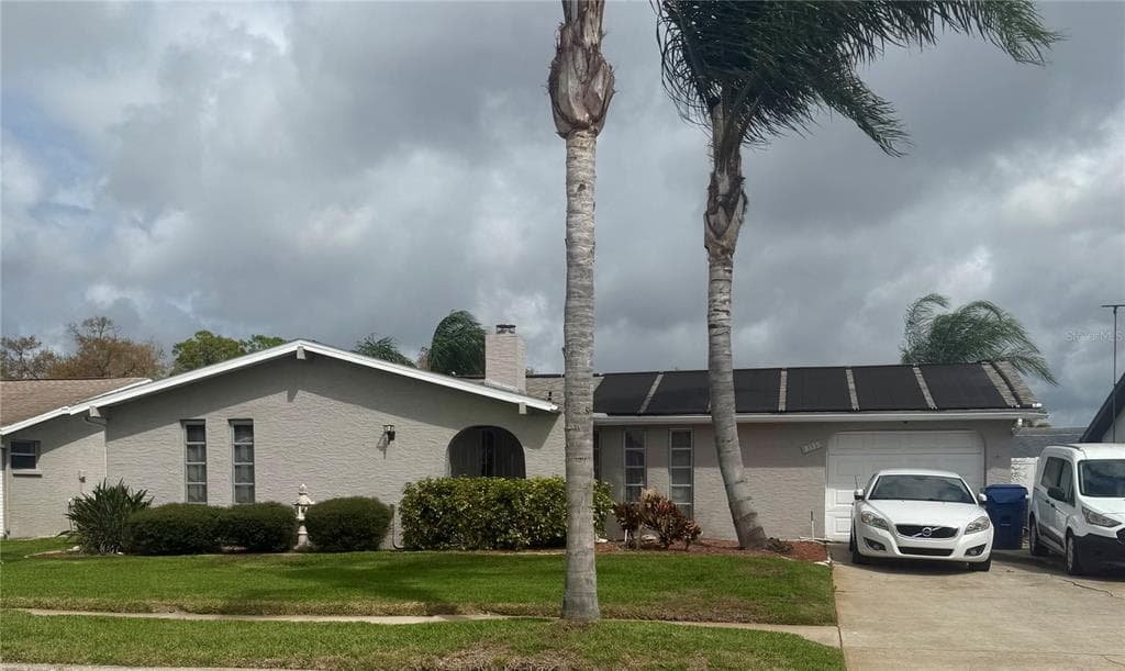 8135 BROWN PELICAN AVENUE NEW PORT RICHEY, FL 34653