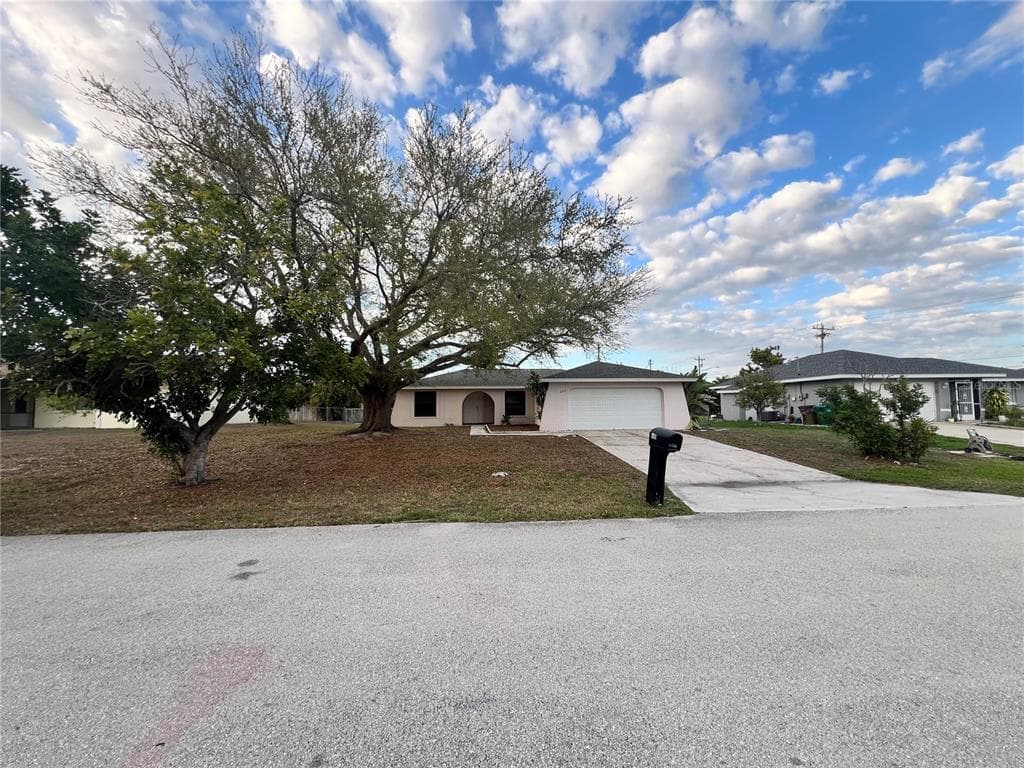 405 SW 43RD LANE CAPE CORAL, FL 33914