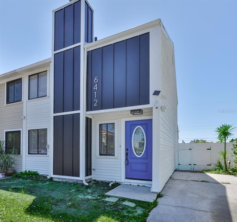6412 ROCKPOINTE DRIVE TAMPA, FL 33634