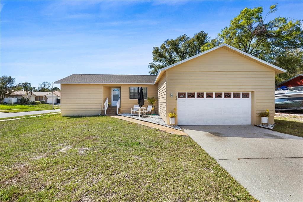 1136 FORBES TRACE TARPON SPRINGS, FL 34689