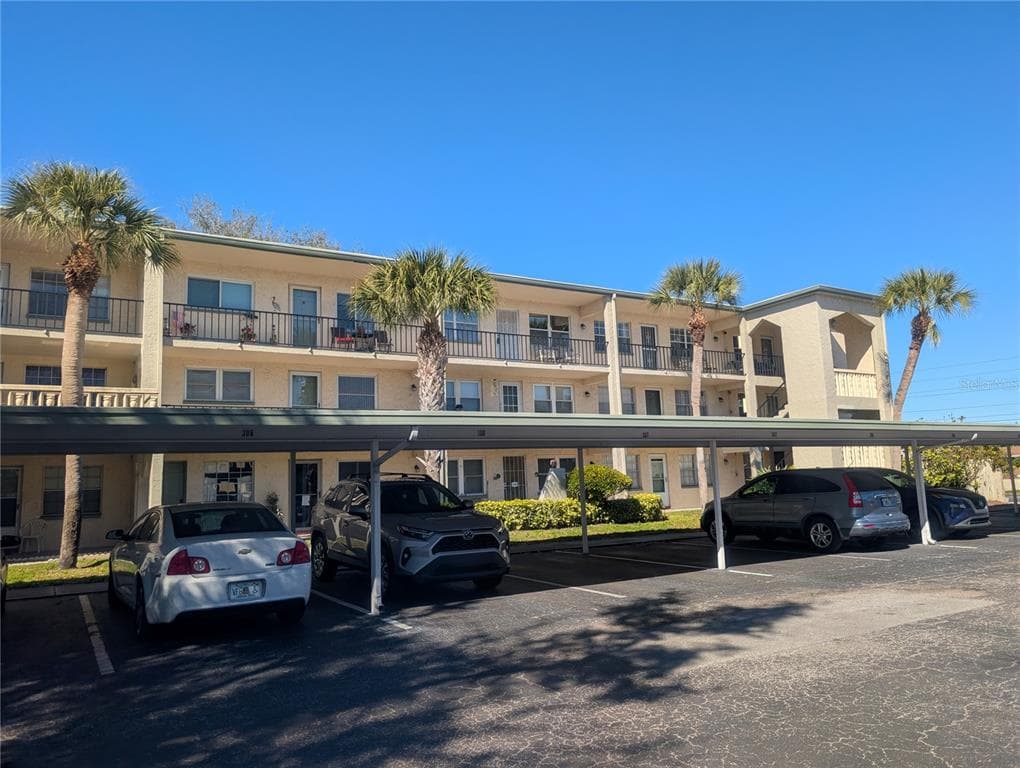 11620 PARK BOULEVARD UNIT 209 SEMINOLE, FL 33772