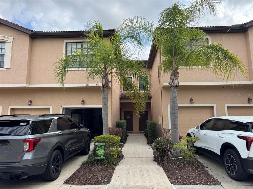 4309 VIA PIEDRA CIRCLE UNIT 6-103 SARASOTA, FL 34233