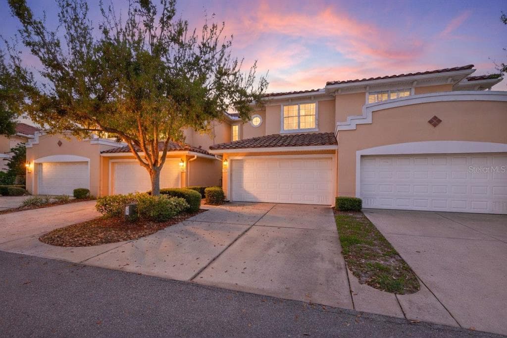 184 VALENCIA CIRCLE ST PETERSBURG, FL 33716