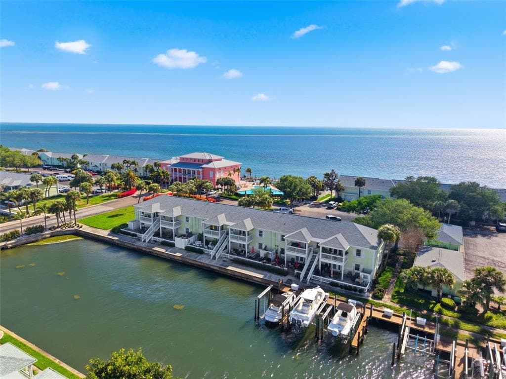 5005 COQUINA KEY DRIVE SE UNIT E