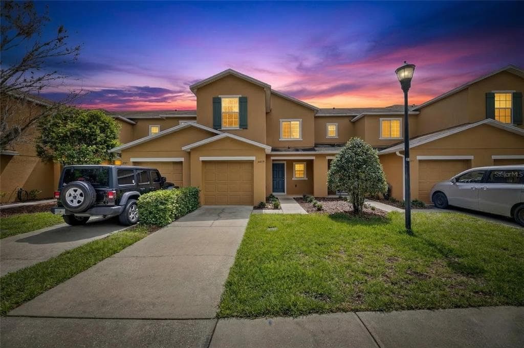 10919 KENSINGTON PARK AVENUE RIVERVIEW, FL 33578