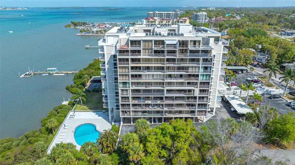 500 N OSCEOLA AVENUE UNIT 810 CLEARWATER, FL 33755