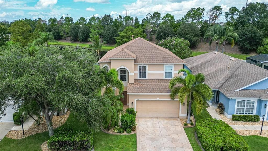 6122 BLUE RUNNER COURT LAKEWOOD RANCH, FL 34202