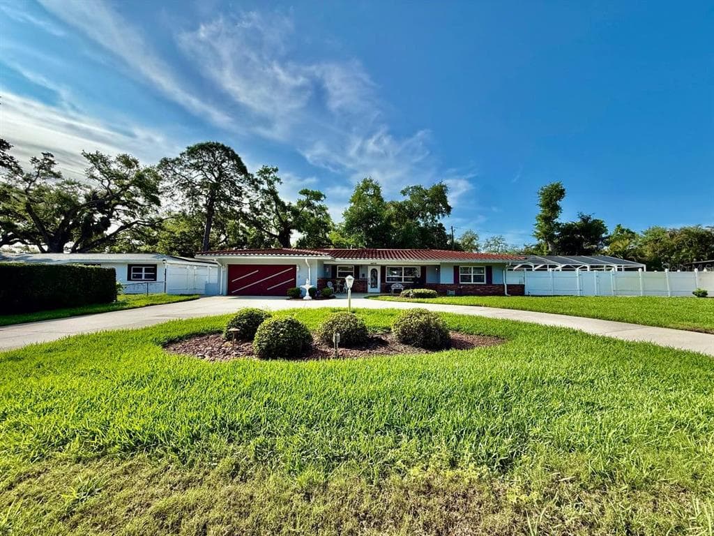 9970 54TH AVENUE N ST PETERSBURG, FL 33708