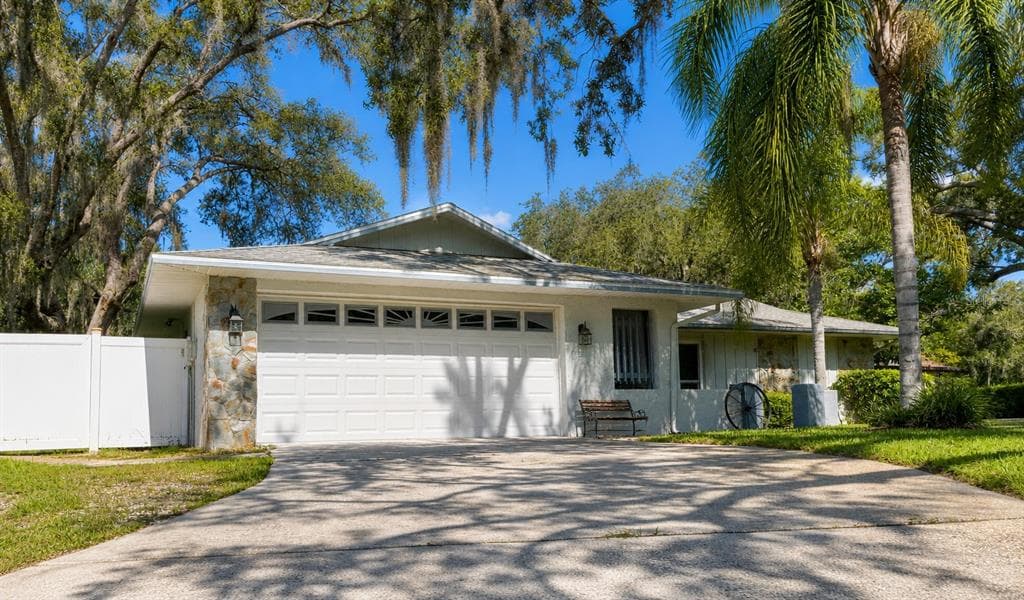 2309 WOODBEND CIRCLE