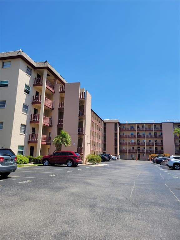 4079 LAKE BAYSHORE DRIVE UNIT 308 BRADENTON, FL 34205