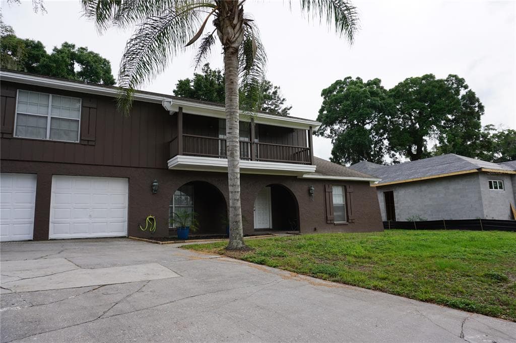 808 CHILDERS LOOP BRANDON, FL 33511