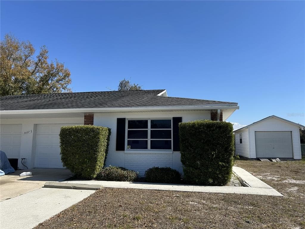 3037 PARK LANE UNIT B DUNEDIN, FL 34698