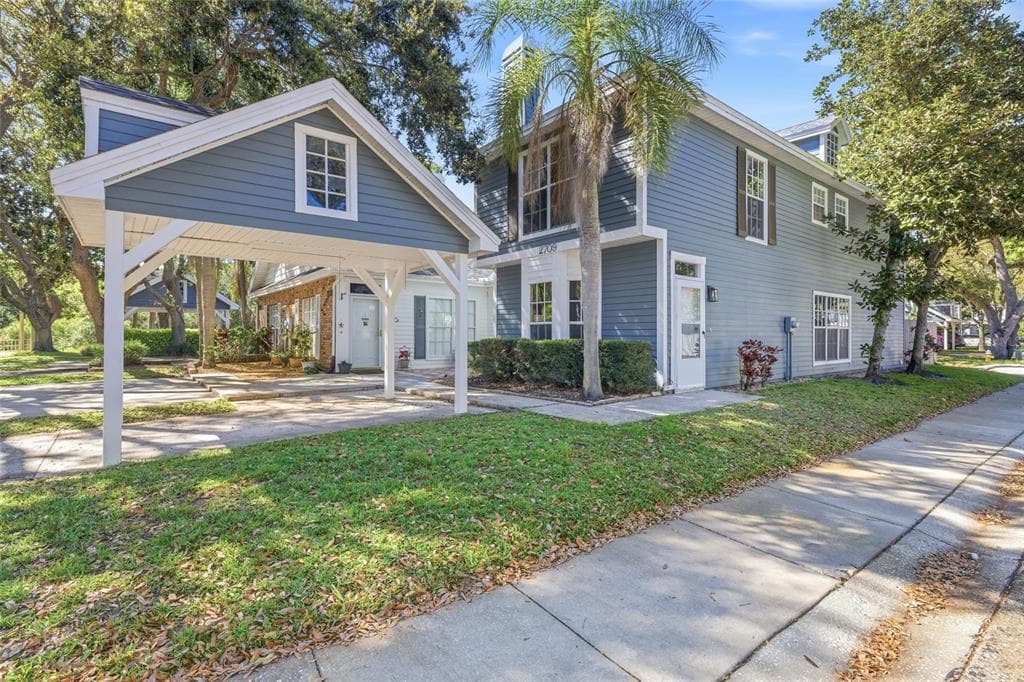 2709 PENZANCE STREET PALM HARBOR, FL 34684