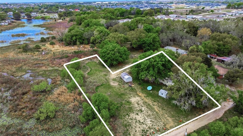 715 GOTTS ROAD DAVENPORT, FL 33837