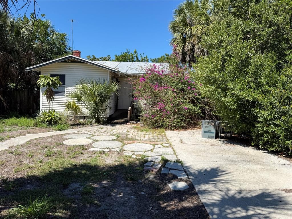 2007 43RD STREET S GULFPORT, FL 33711