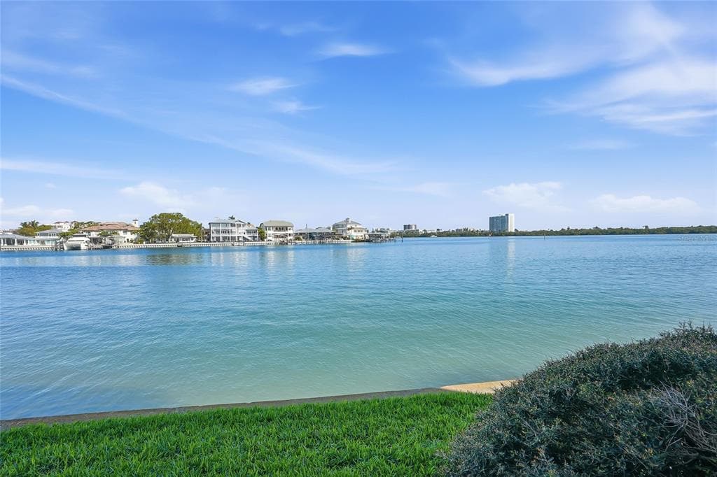 868 BAYWAY BOULEVARD UNIT 101