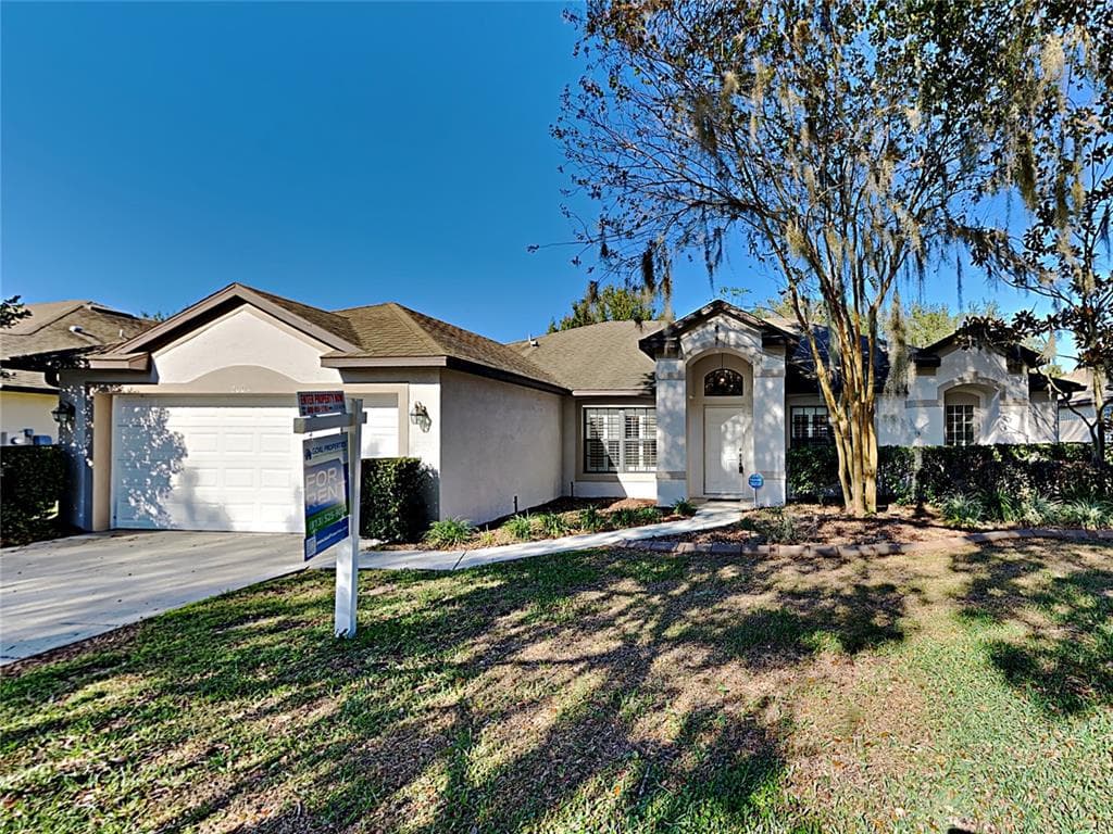 2004 ABBEY TRACE DRIVE