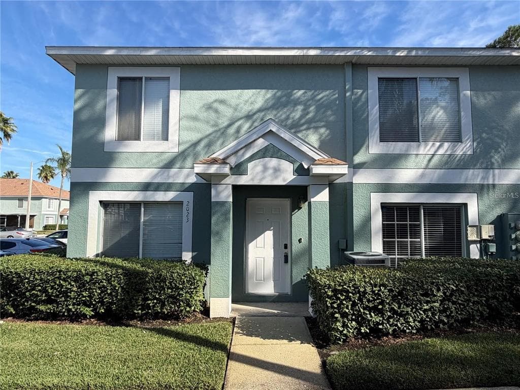 2023 FLUORSHIRE DRIVE BRANDON, FL 33511