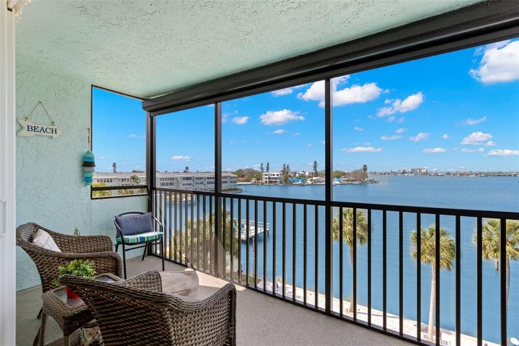 1848 SHORE DRIVE S UNIT 402 SOUTH PASADENA, FL 33707