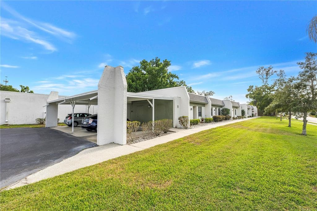 4774 LAKE BOULEVARD UNIT 9B CLEARWATER, FL 33762