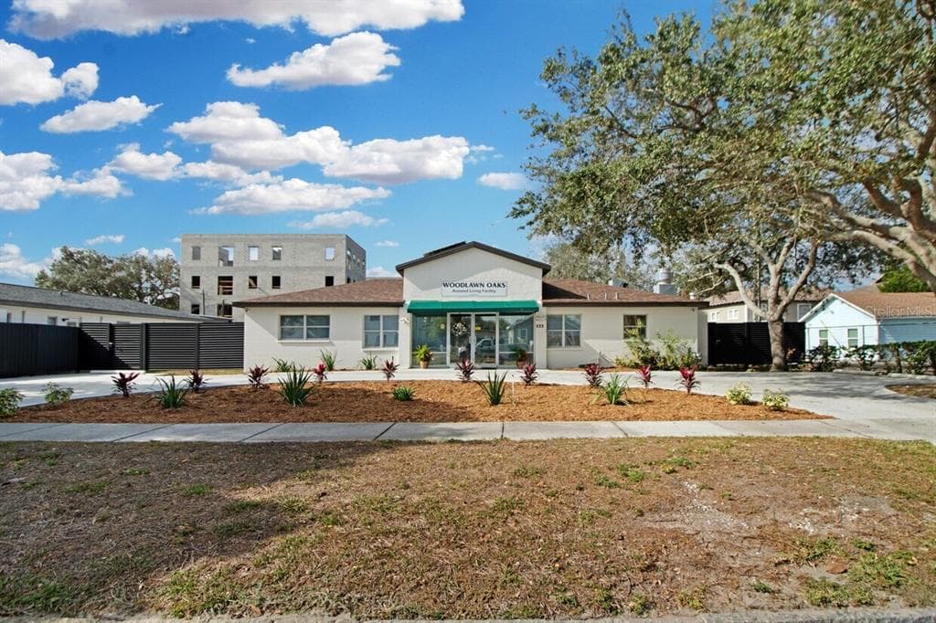 820 15TH STREET N