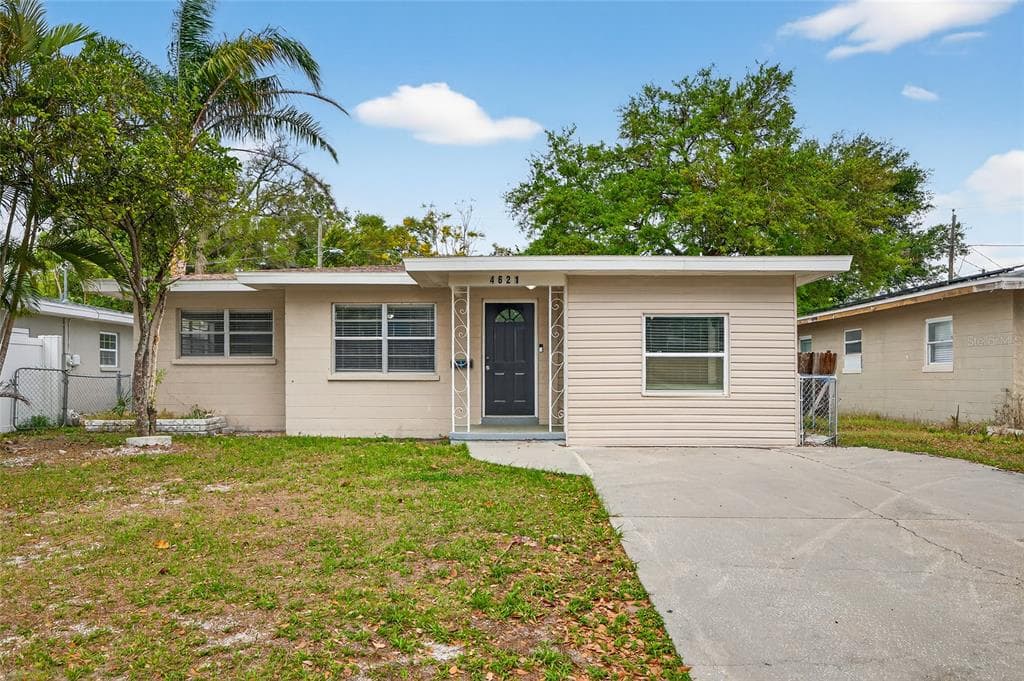 4621 25TH AVENUE S ST PETERSBURG, FL 33711