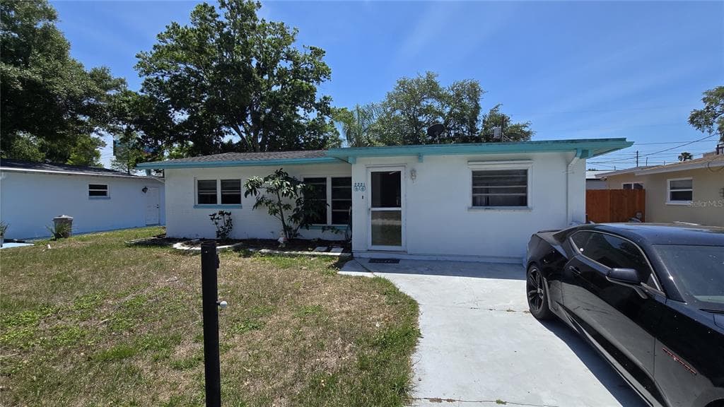 2221 EUCLID CIRCLE S CLEARWATER, FL 33764