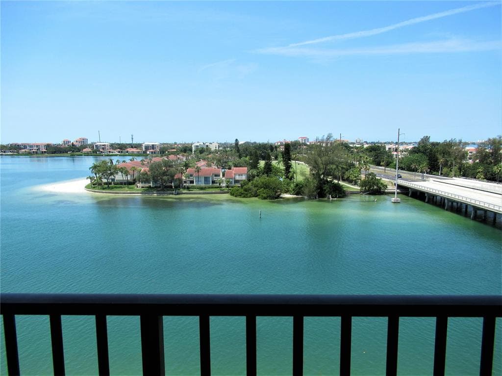 5220 BRITTANY DRIVE S UNIT 808 ST PETERSBURG, FL 33715