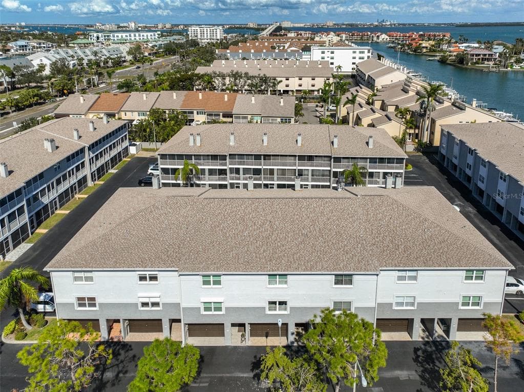 521 PINELLAS BAYWAY S UNIT 202