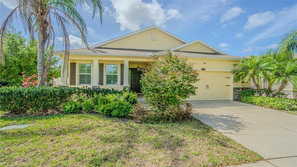 10627 SCENIC HOLLOW DRIVE