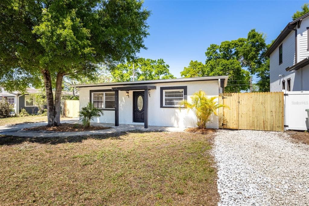4427 W OKLAHOMA AVENUE TAMPA, FL 33616