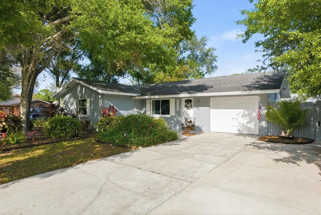 2259 LEMON COURT DUNEDIN, FL 34698