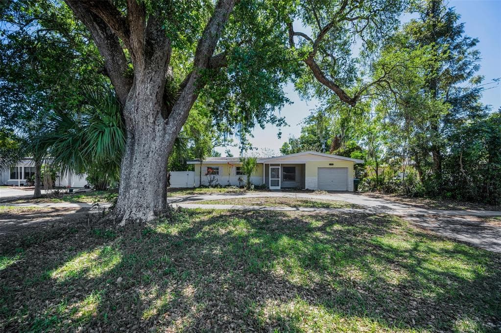 2765 STATE ROAD 590 CLEARWATER, FL 33759