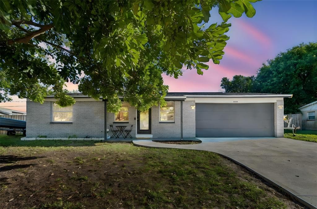 8356 77TH AVENUE SEMINOLE, FL 33777