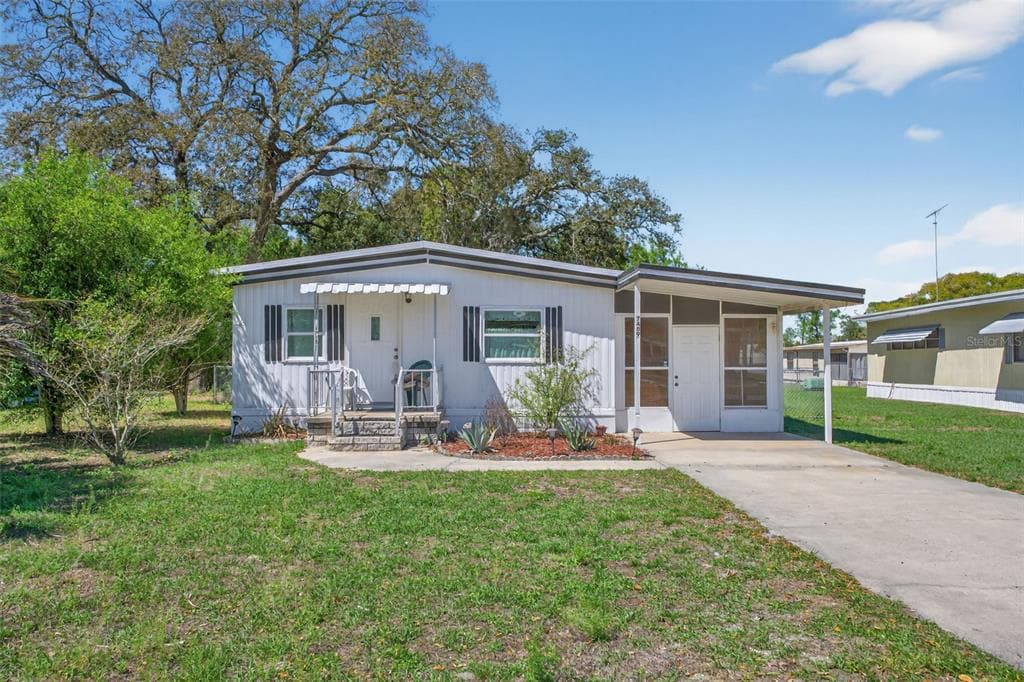 7489 WESTERN CIRCLE DRIVE