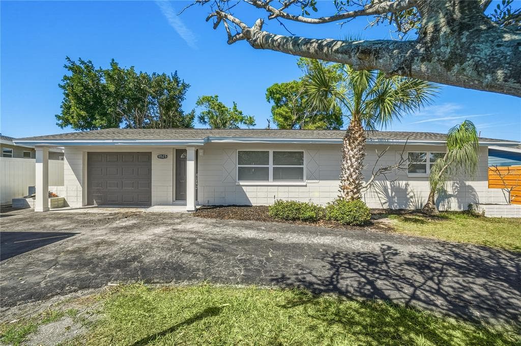 11525 81ST PLACE SEMINOLE, FL 33772