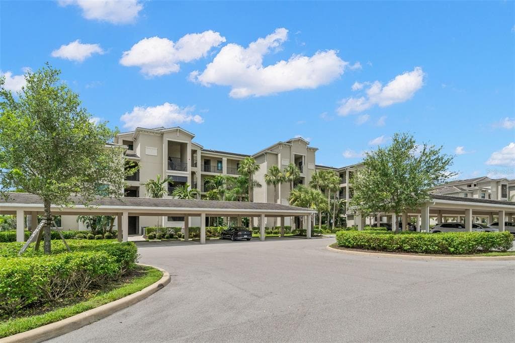 17520 GAWTHROP DRIVE UNIT 303 BRADENTON, FL 34211