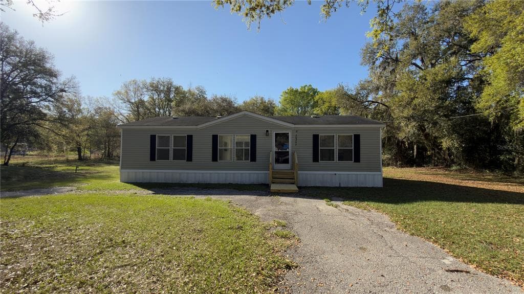 26242 DAYFLOWER BOULEVARD WESLEY CHAPEL, FL 33544