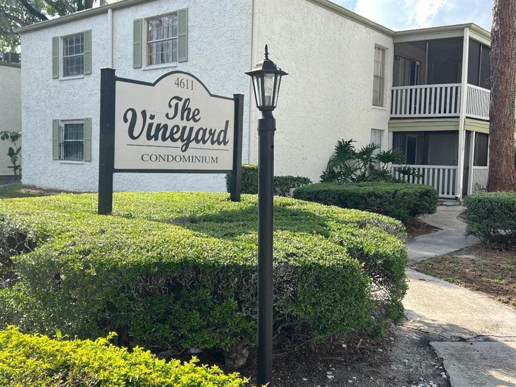 4611 W NORTH B STREET UNIT 125 TAMPA, FL 33609
