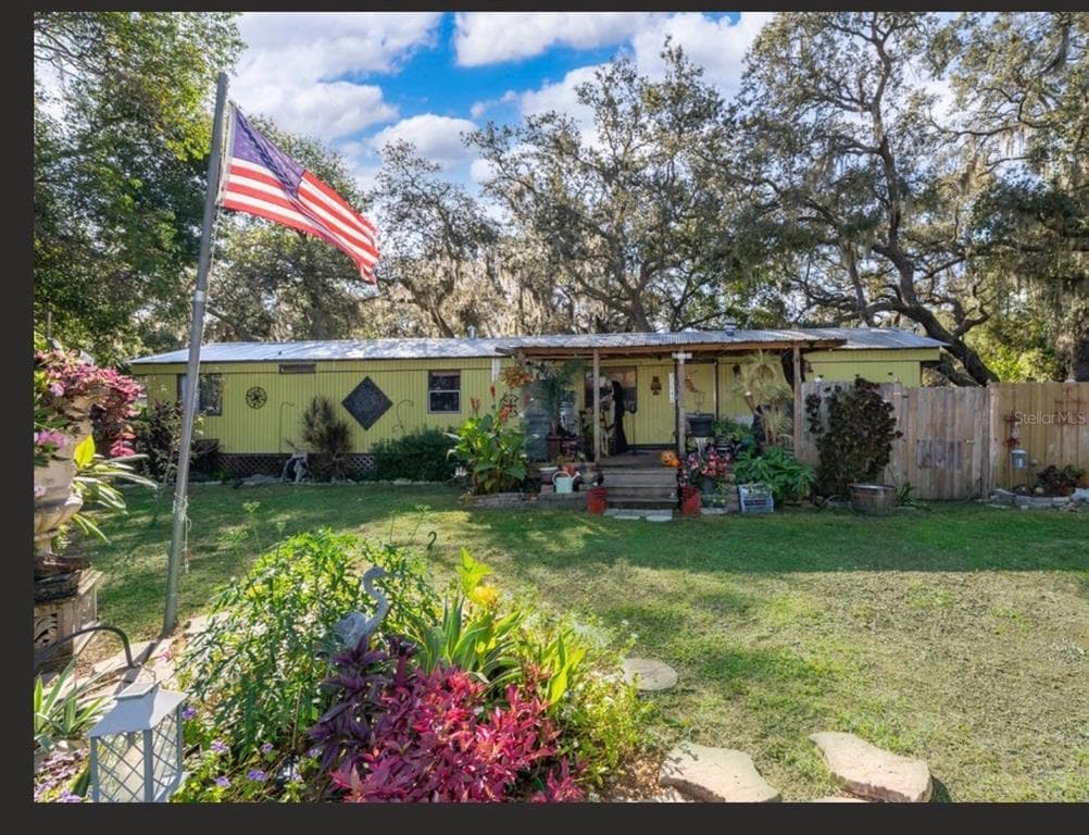 35540 SHELLEY DRIVE LEESBURG, FL 34788
