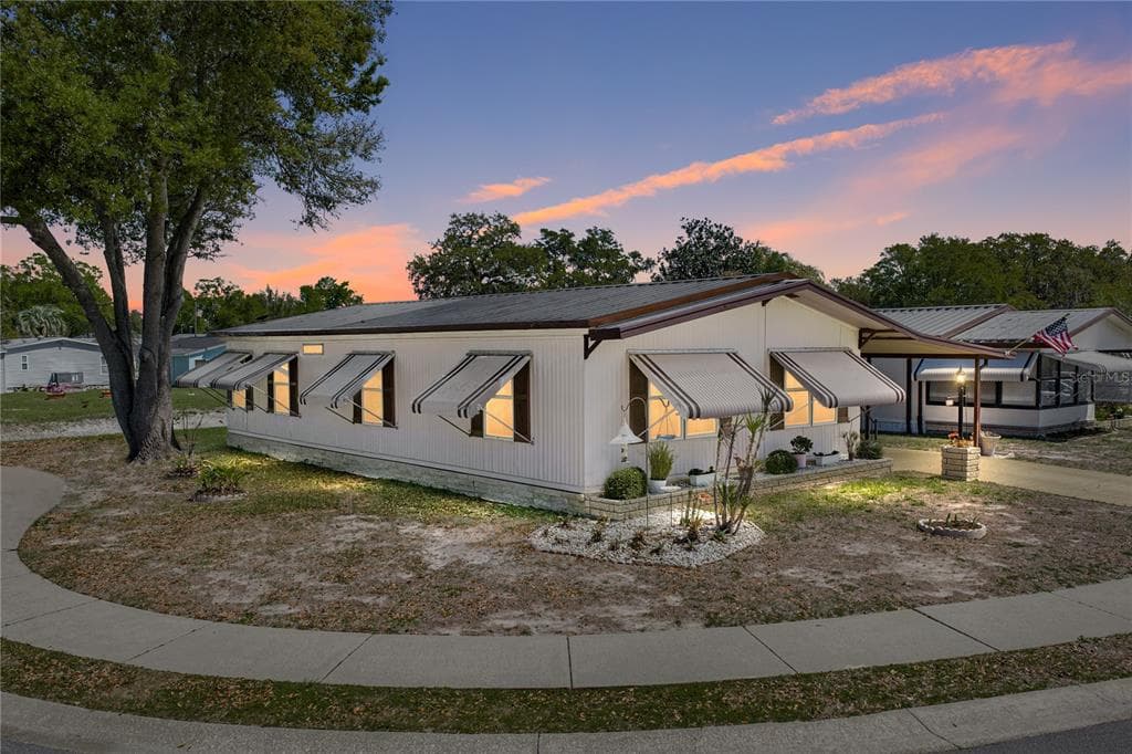 5556 RIVIERA DRIVE ZEPHYRHILLS, FL 33541
