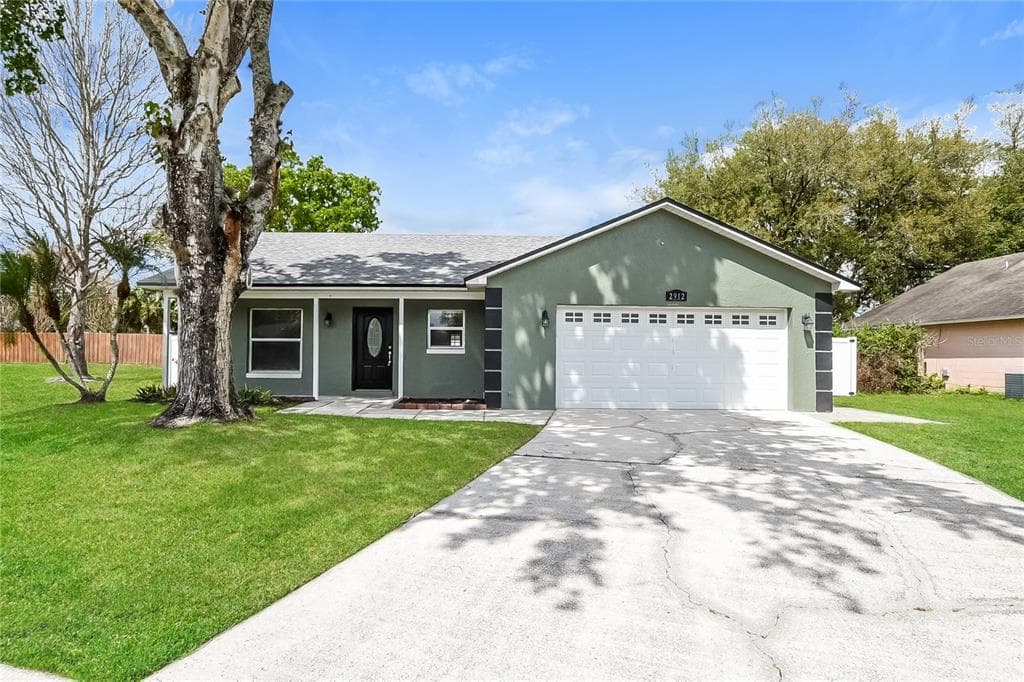 2912 TALLADEGA DRIVE ORLANDO, FL 32826