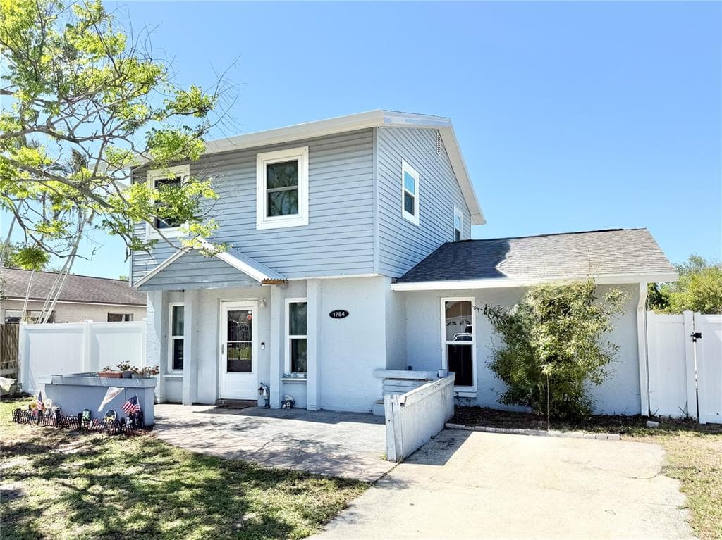 1784 TAYLOR LAKE PLACE LARGO, FL 33778